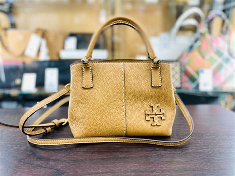 トリー バーチ（TORY BURCH） .